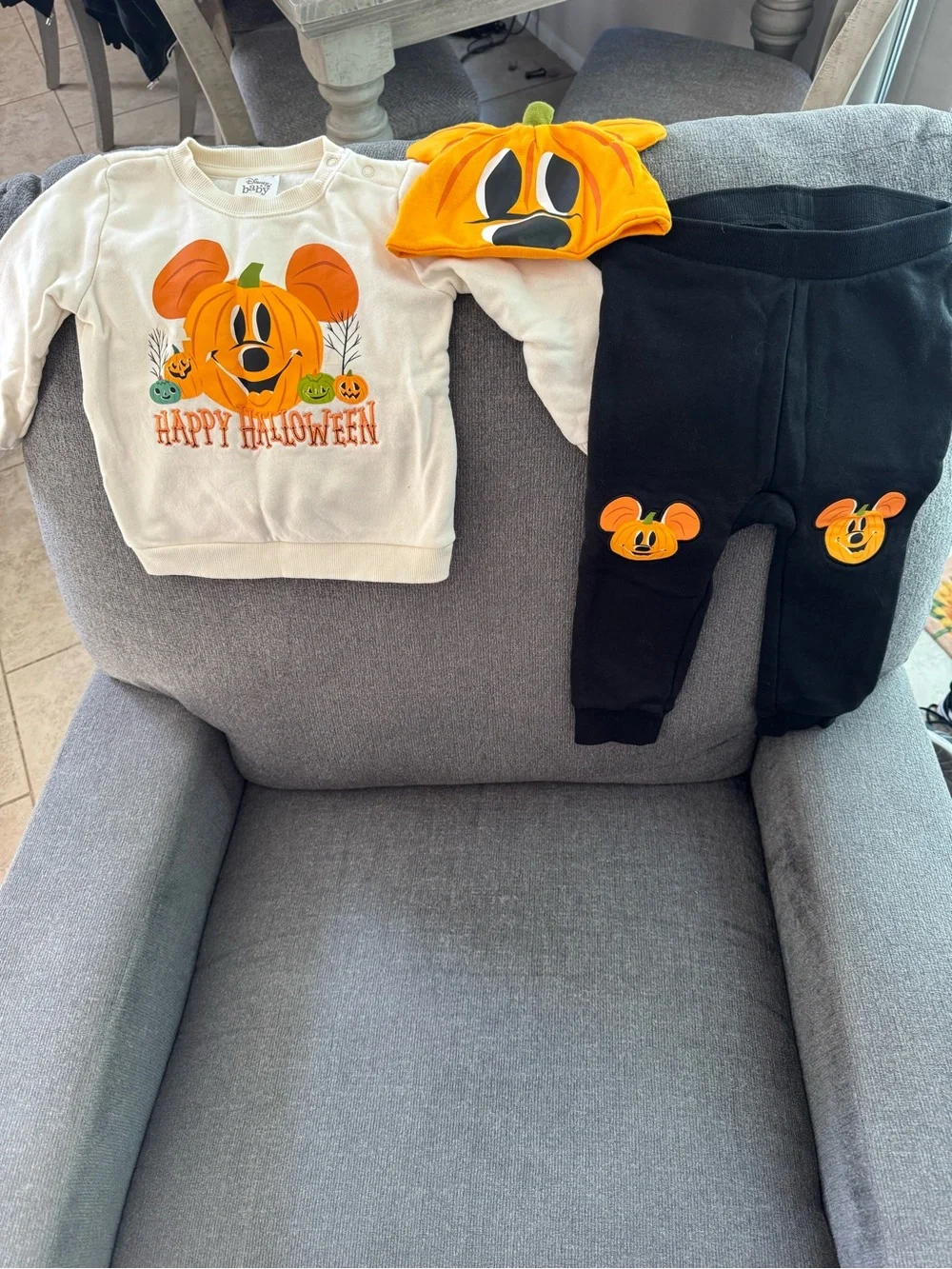 Disney Baby Cream Sweatshirt with Orange Pumpkin Graphic